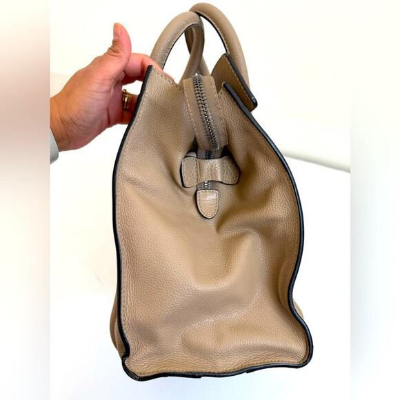 Celine Tan calfskin leather Mini Dune tote bag - Picture 5 of 11